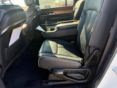 2024 Jeep Grand Wagoneer L Series III