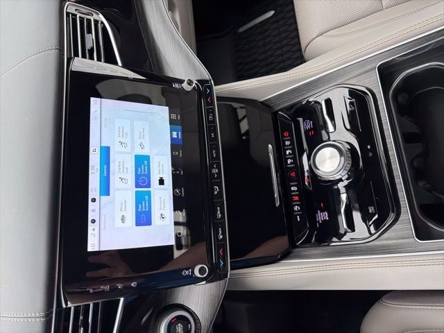 2023 Jeep Wagoneer Series III