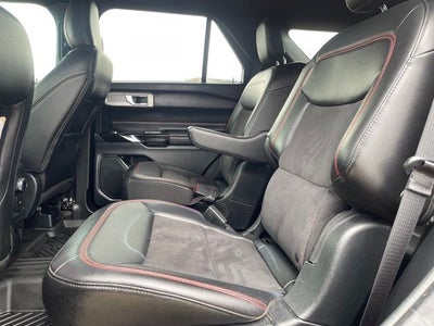 2024 Ford Explorer ST-Line