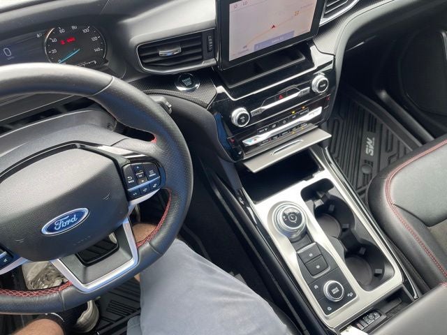 2024 Ford Explorer ST-Line