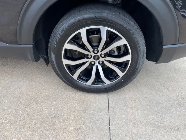 2024 Ford Explorer ST-Line