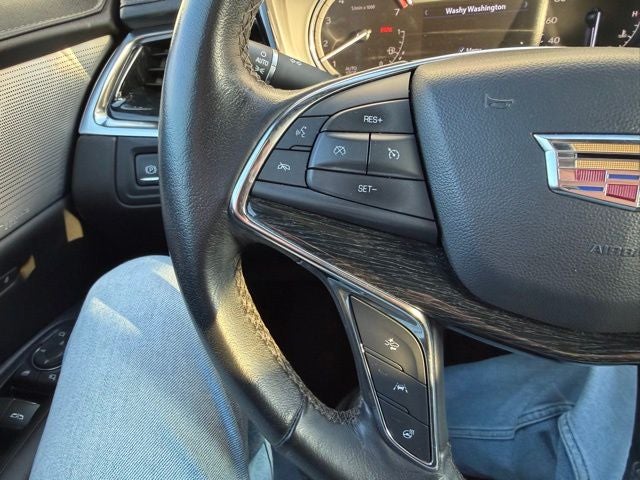 2023 Cadillac XT5 Premium Luxury