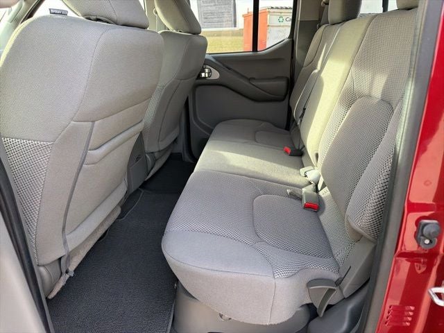 2021 Nissan Frontier SV