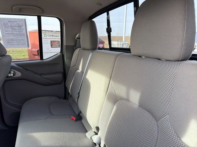 2021 Nissan Frontier SV