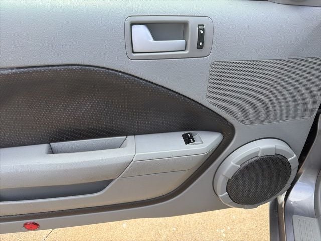 2007 Ford Mustang GT Deluxe