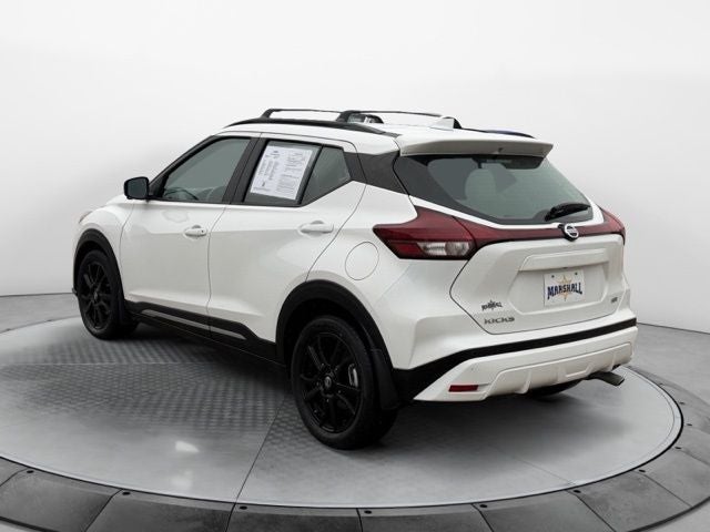 2021 Nissan Kicks SR