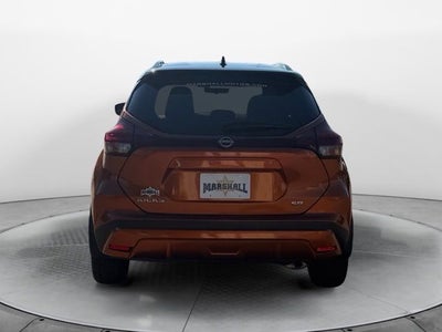 2023 Nissan Kicks SR