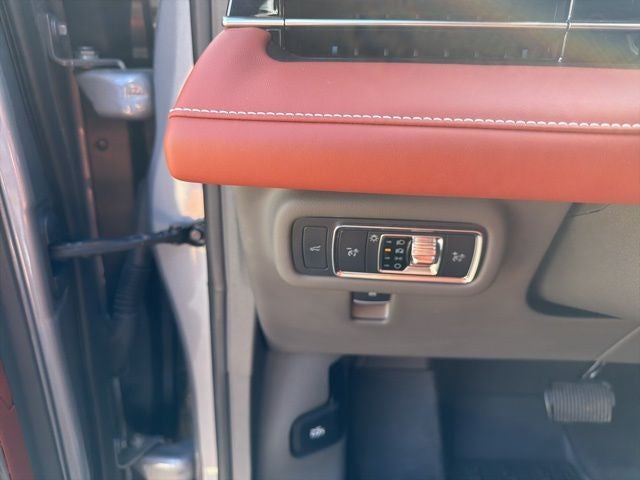 2024 Lincoln Nautilus Black Label