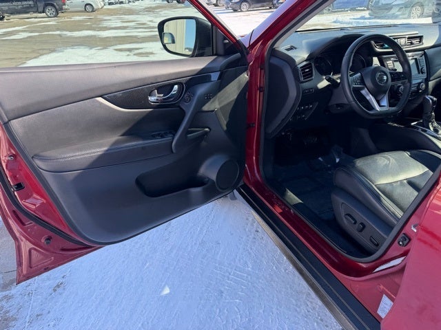 2020 Nissan Rogue SL