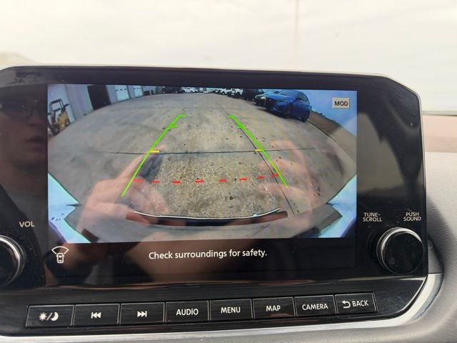 2022 Nissan Rogue SL