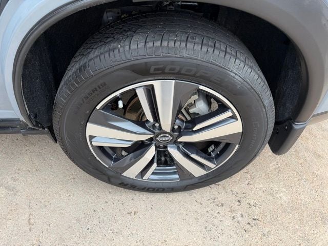 2022 Nissan Rogue SL