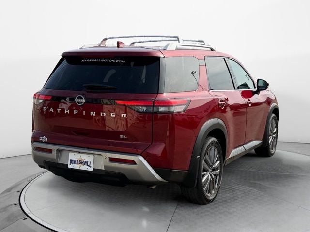 2024 Nissan Pathfinder SL