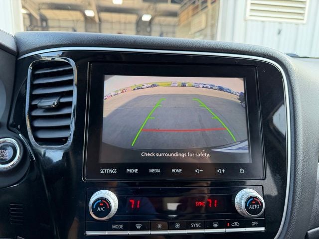 2020 Mitsubishi Outlander SE