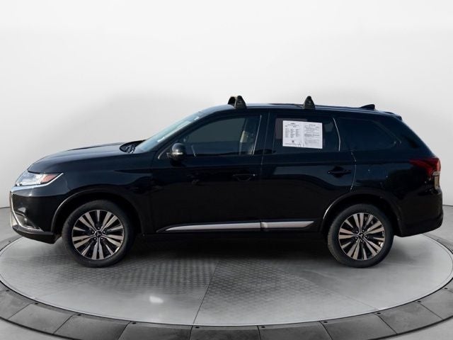 2020 Mitsubishi Outlander SE