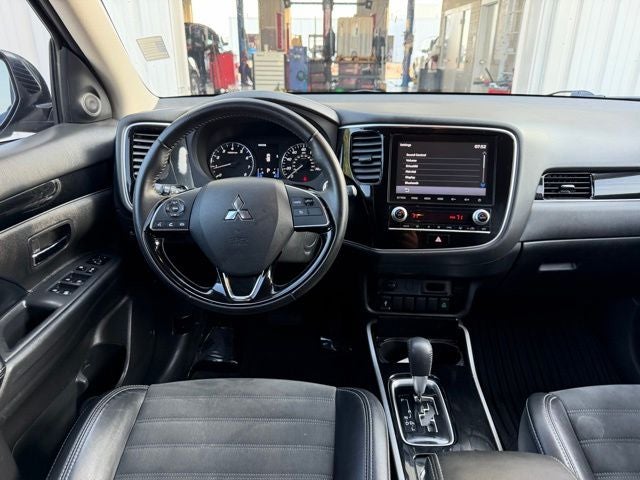 2020 Mitsubishi Outlander SE