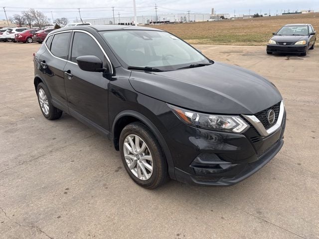 2022 Nissan Rogue Sport S