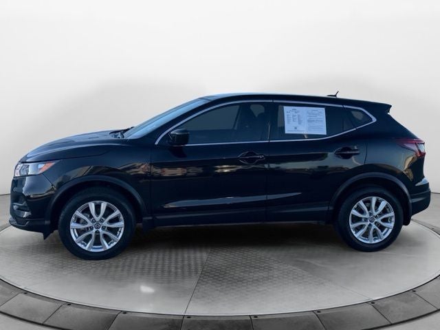 2022 Nissan Rogue Sport S