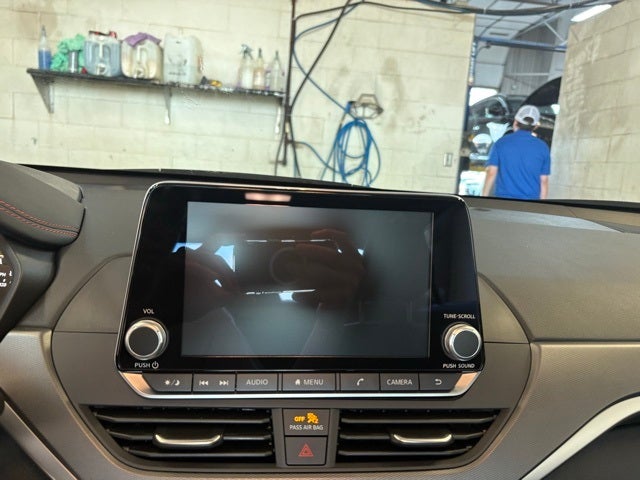 2025 Nissan Altima 2.5 SR