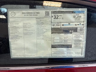 2024 Nissan Altima 2.5 SV in Salina, KS - Marshall Nissan
