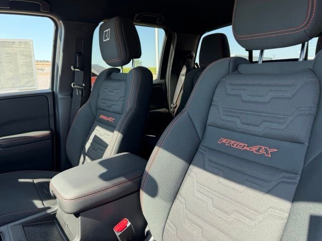 2026 Nissan Frontier PRO-4X w/R Package