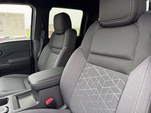 2027 Nissan Frontier SV