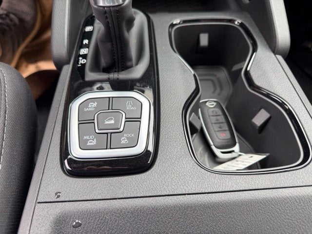 2027 Nissan Frontier SV