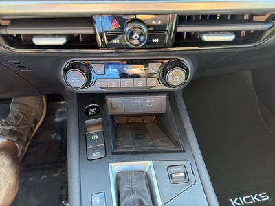 2026 Nissan Kicks SV