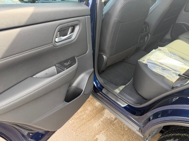 2026 Nissan Rogue Base