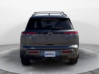 2026 Nissan Pathfinder SL